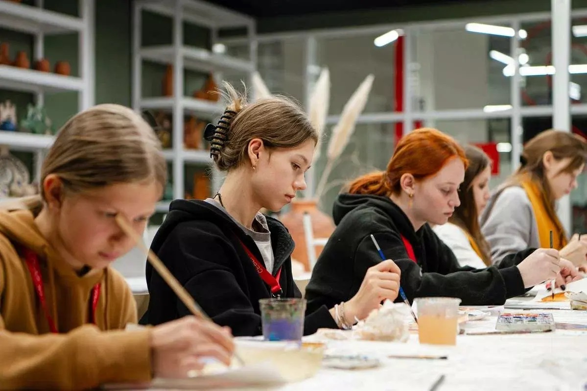 Мастер-класс по живописи акрилом «Весеннее настроение»