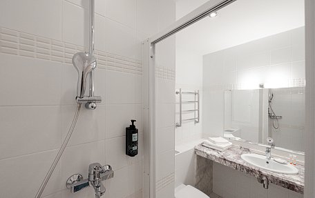 Стандарт с большой кроватью с видом на море