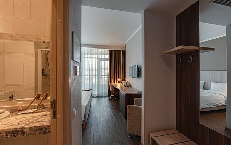 Стандарт с большой кроватью