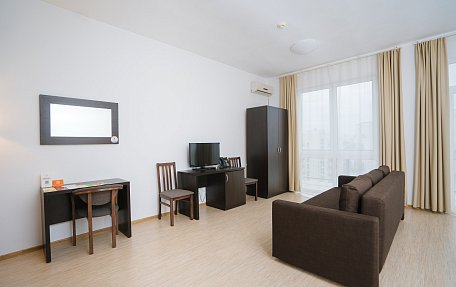 Студия без кухни для маломобильных гостей