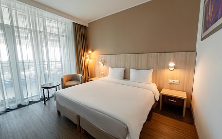 Стандарт с большой кроватью