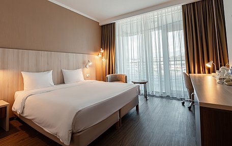 Стандарт с большой кроватью