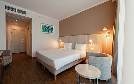 Стандарт с большой кроватью