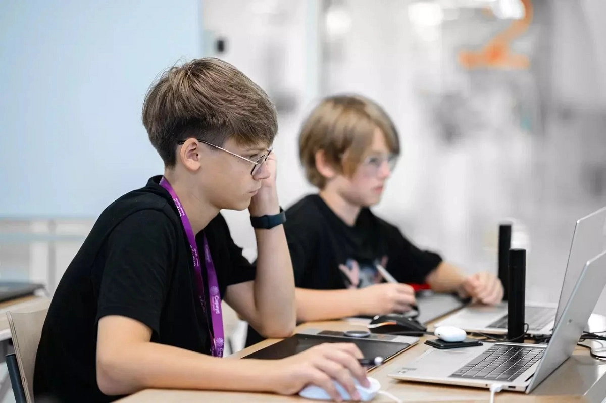 Образовательная программа «Цифровая иллюстрация с использованием нейросетей»